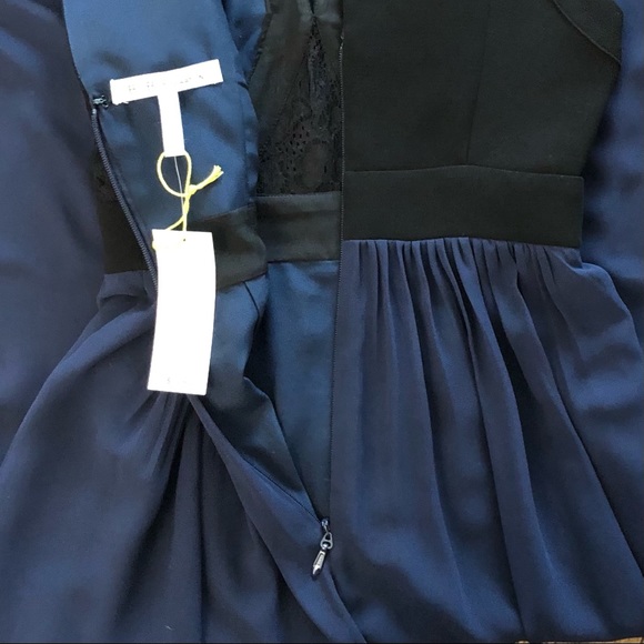 BCBGeneration Evening Dress Maxi Black Lace Top & Navy Sheer Overlay Size 0 - Picture 5 of 8